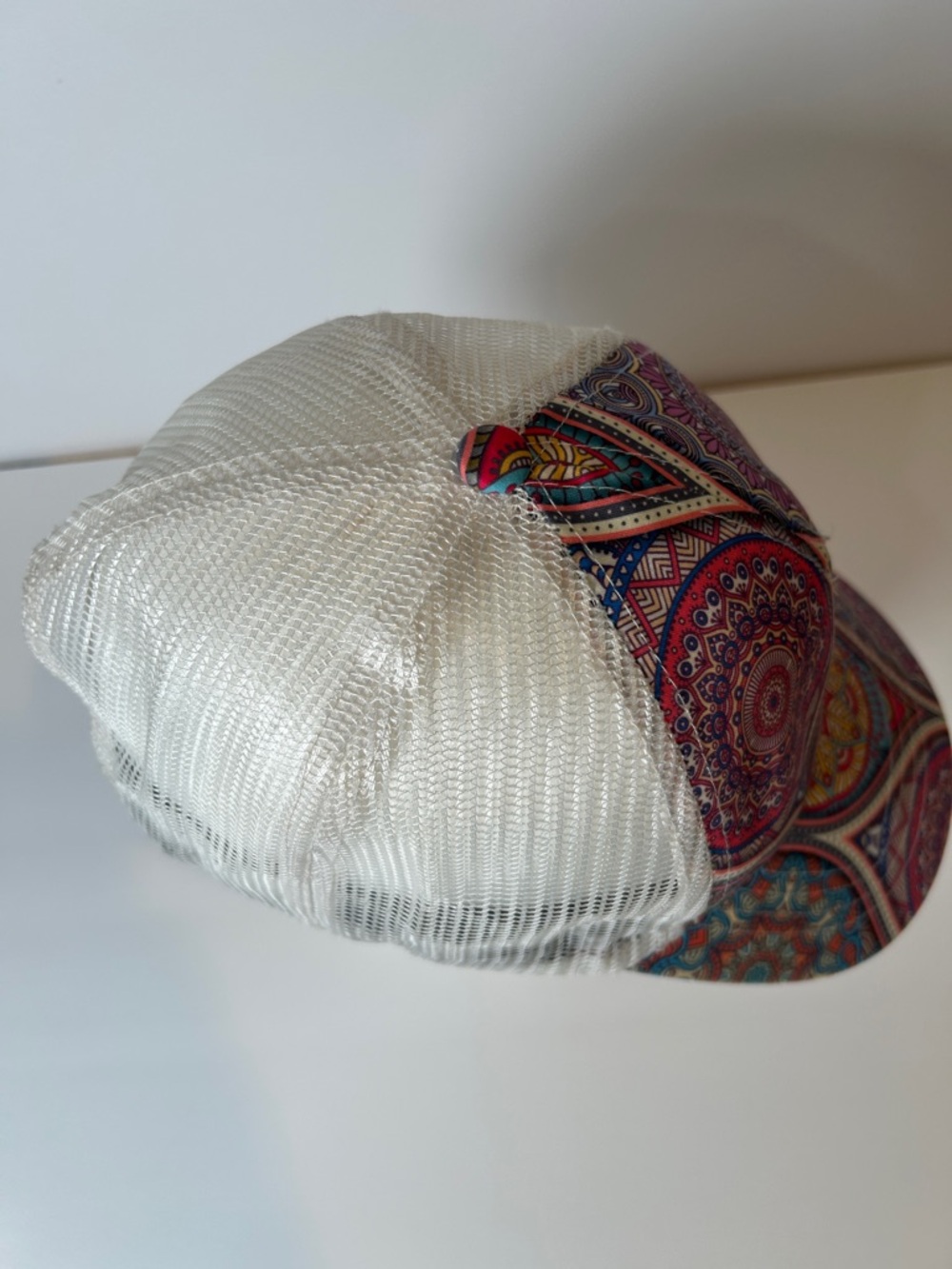 Ariat Multicolor Mandala Mesh Cap with Cream Back /women’s trucker hat - Picture 6 of 14